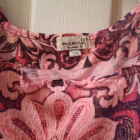 Shirt - Picture 2 of 2